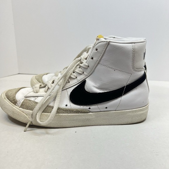 Nike Blazer Mid 77 Vintage White Black Mens 8.5 Retro 70s Style SkaterUrban